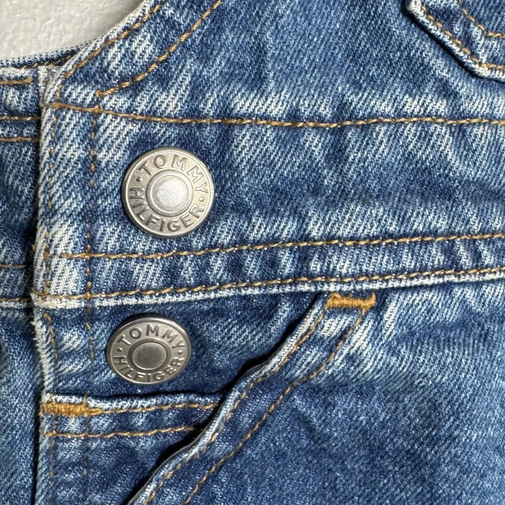 Tommy Hilfiger measurements waist